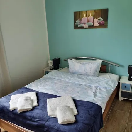 Guest house Gaestehaus Schoenstein Gilserberg