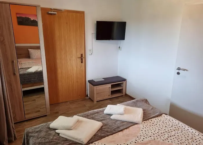 Gaestehaus Schoenstein Guest house *