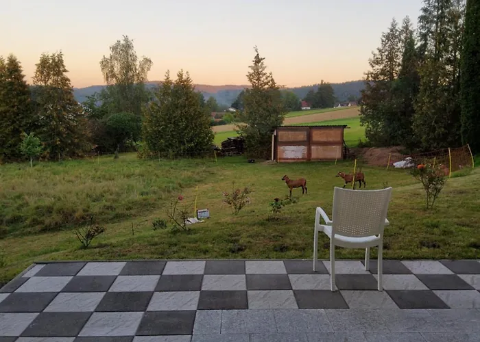 Guest house Gaestehaus Schoenstein Gilserberg